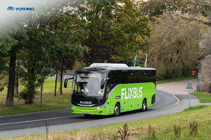 2 000:s Yutong Isossa-Britanniassa on FlixBus GT12 Ensimmäiselle Bussille Länsi-Englannissa