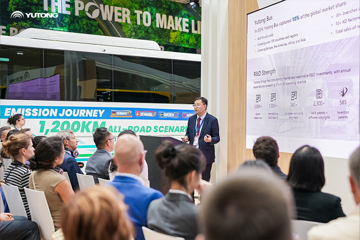 Yutong esittelee uuden sukupolven akkukäyttöisen sähköisen kaukoliikennebussin IC12E UITP-huippukokouksessa Hampurissa 2025, korostaen sähköistymisen innovaatioita