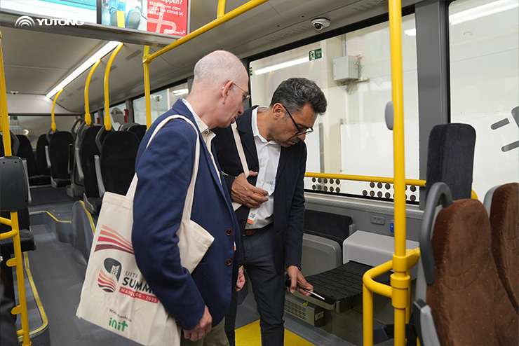 Yutong esittelee uuden sukupolven akkukäyttöisen sähköisen kaukoliikennebussin IC12E UITP-huippukokouksessa Hampurissa 2025, korostaen sähköistymisen innovaatioita